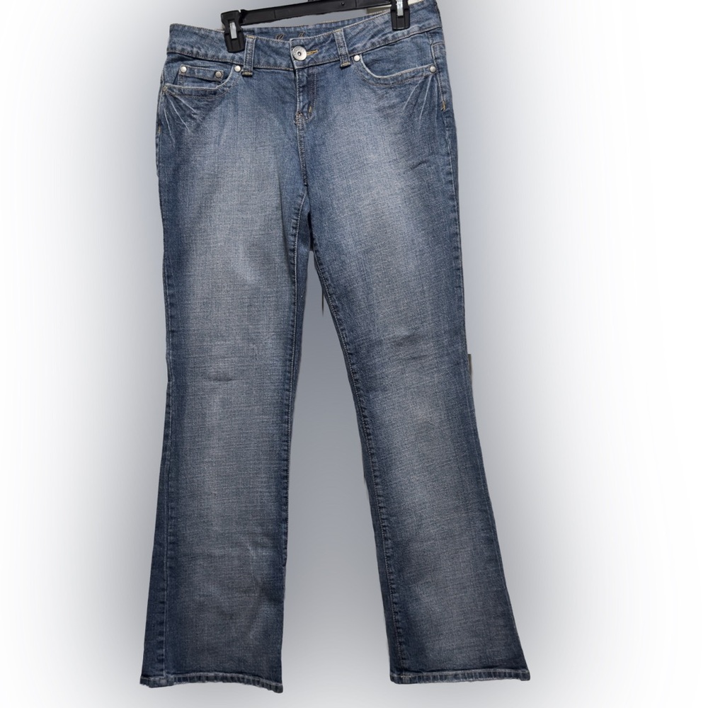 Y2K Guess Malibu Blue Medium Wash Slightly Flared Leg Low Rise Jeans Size 32